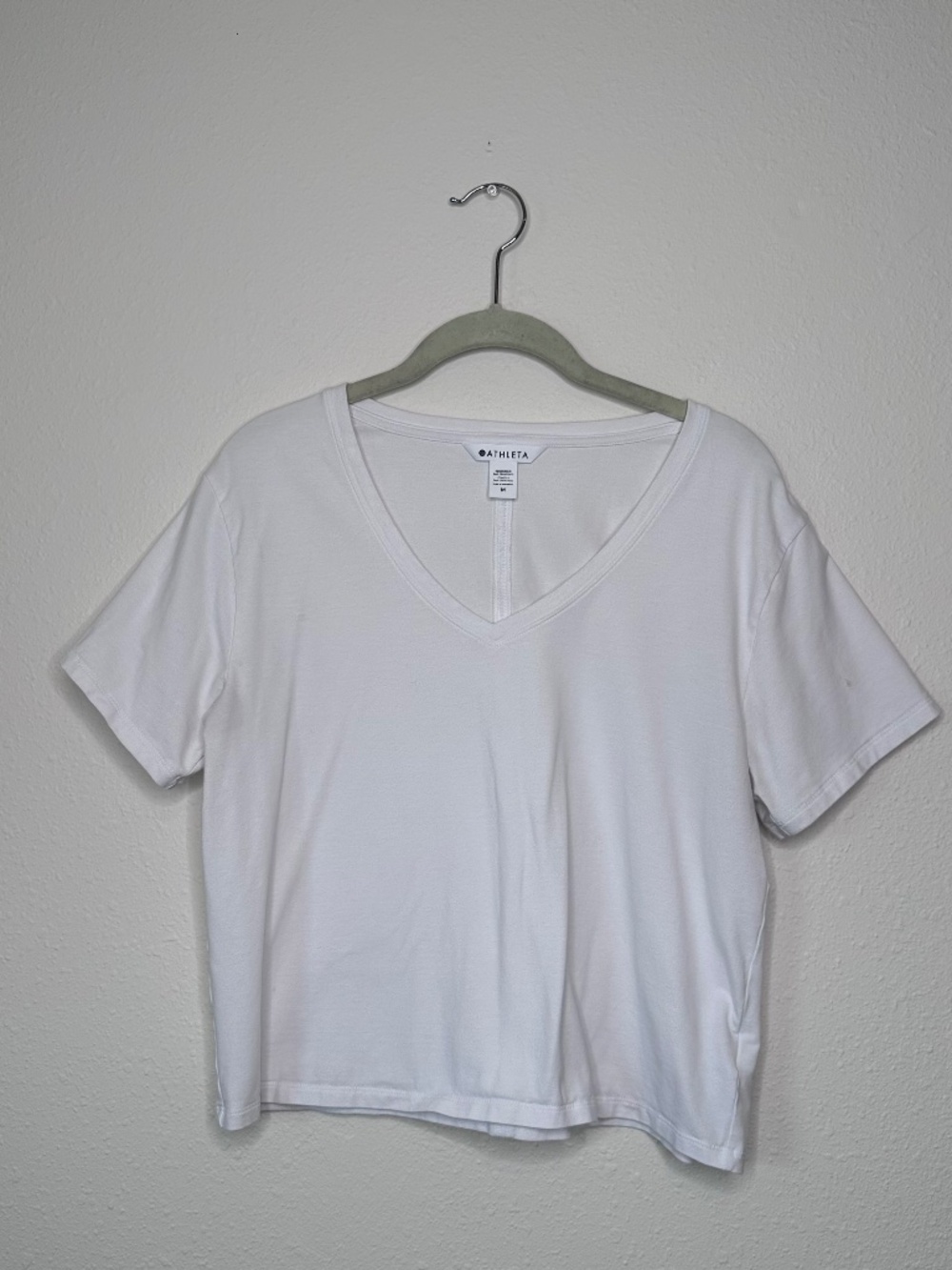 Athleta Essential V-Neck Short Sleeve Tee, White, Size Medium